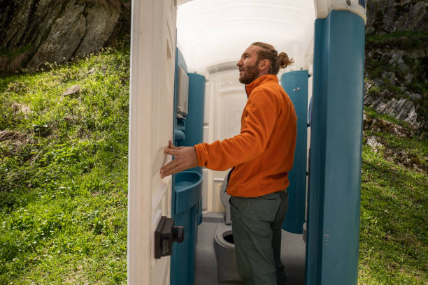 Best Portable restroom trailer rental  in Manchester, NH